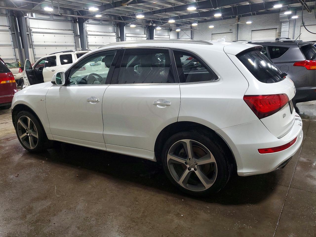 2016 AUDI Q5