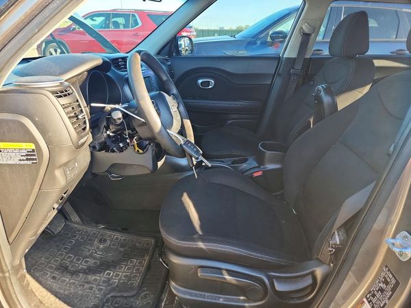 2019 KIA SOUL Base