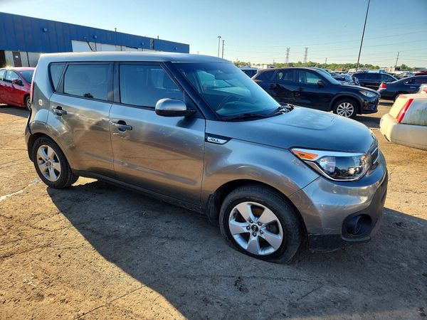 2019 KIA SOUL Base
