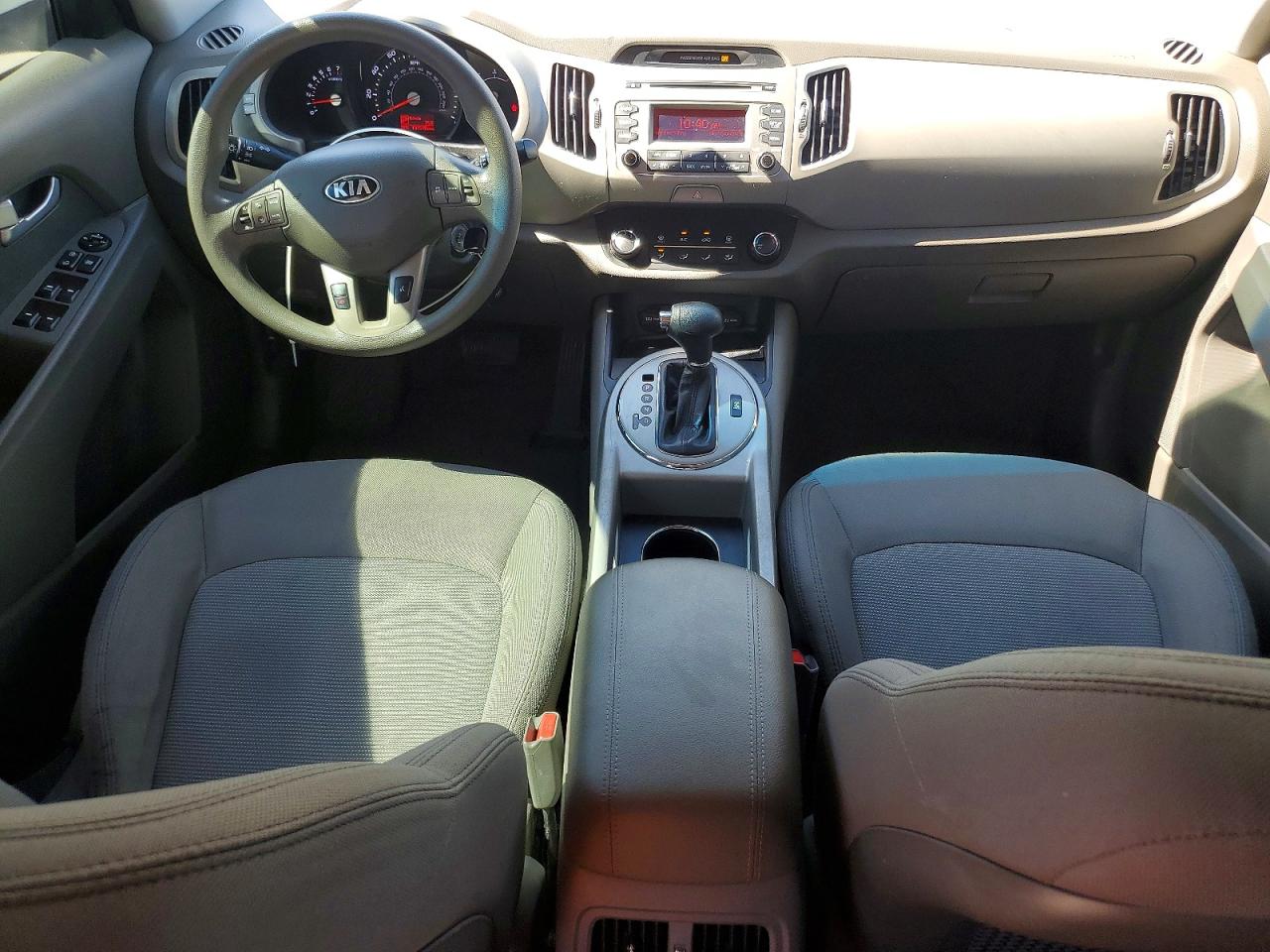 2015 KIA SPORTAGE GL - Middle-low