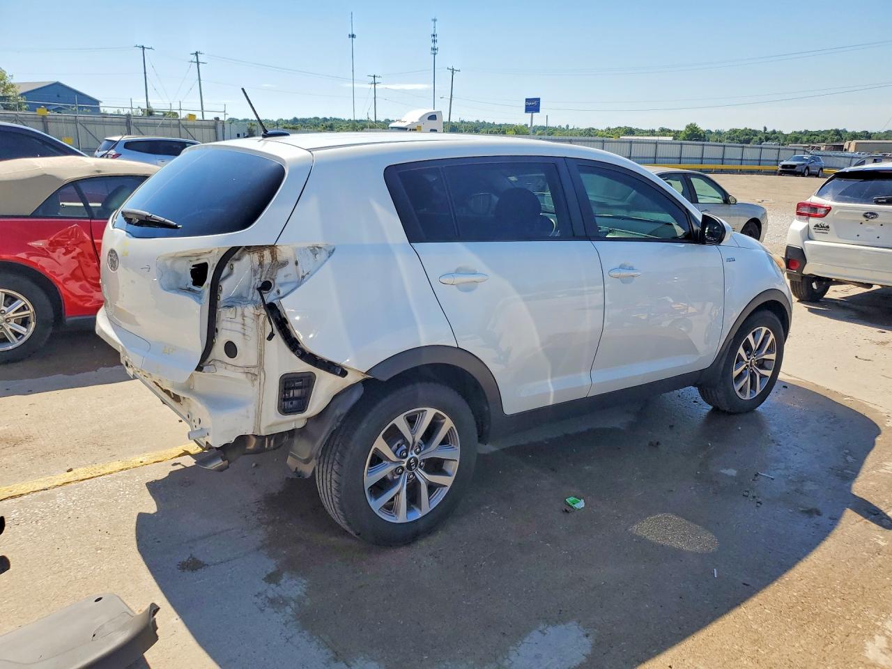 2015 KIA SPORTAGE GL - Middle-low