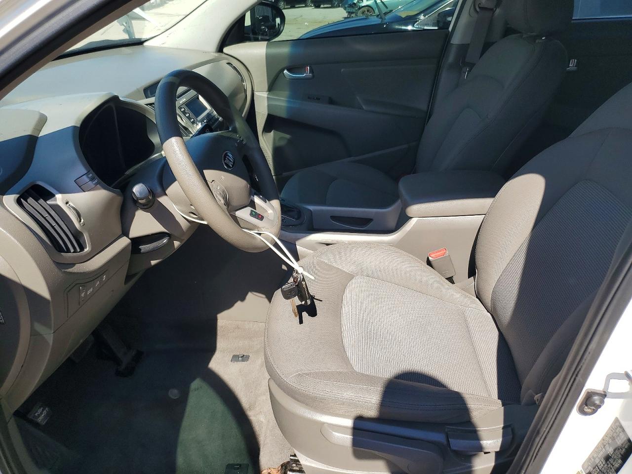 2015 KIA SPORTAGE GL - Middle-low