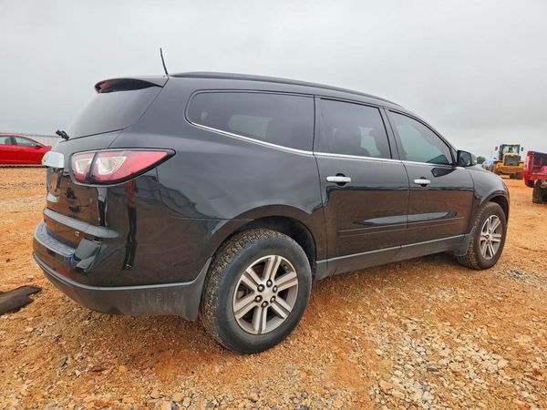 2017 CHEVROLET TRAVERSE 2LT