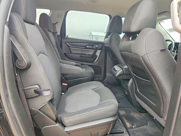 2017 CHEVROLET TRAVERSE 2LT