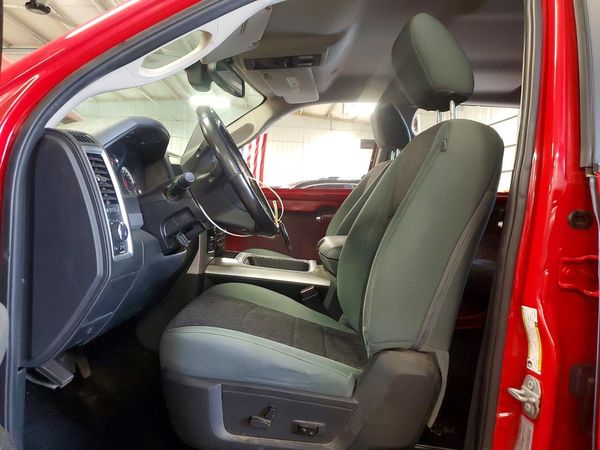 2017 RAM 1500 SLT CREW CAB 4X4