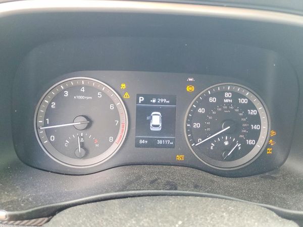 2020 HYUNDAI TUCSON SE