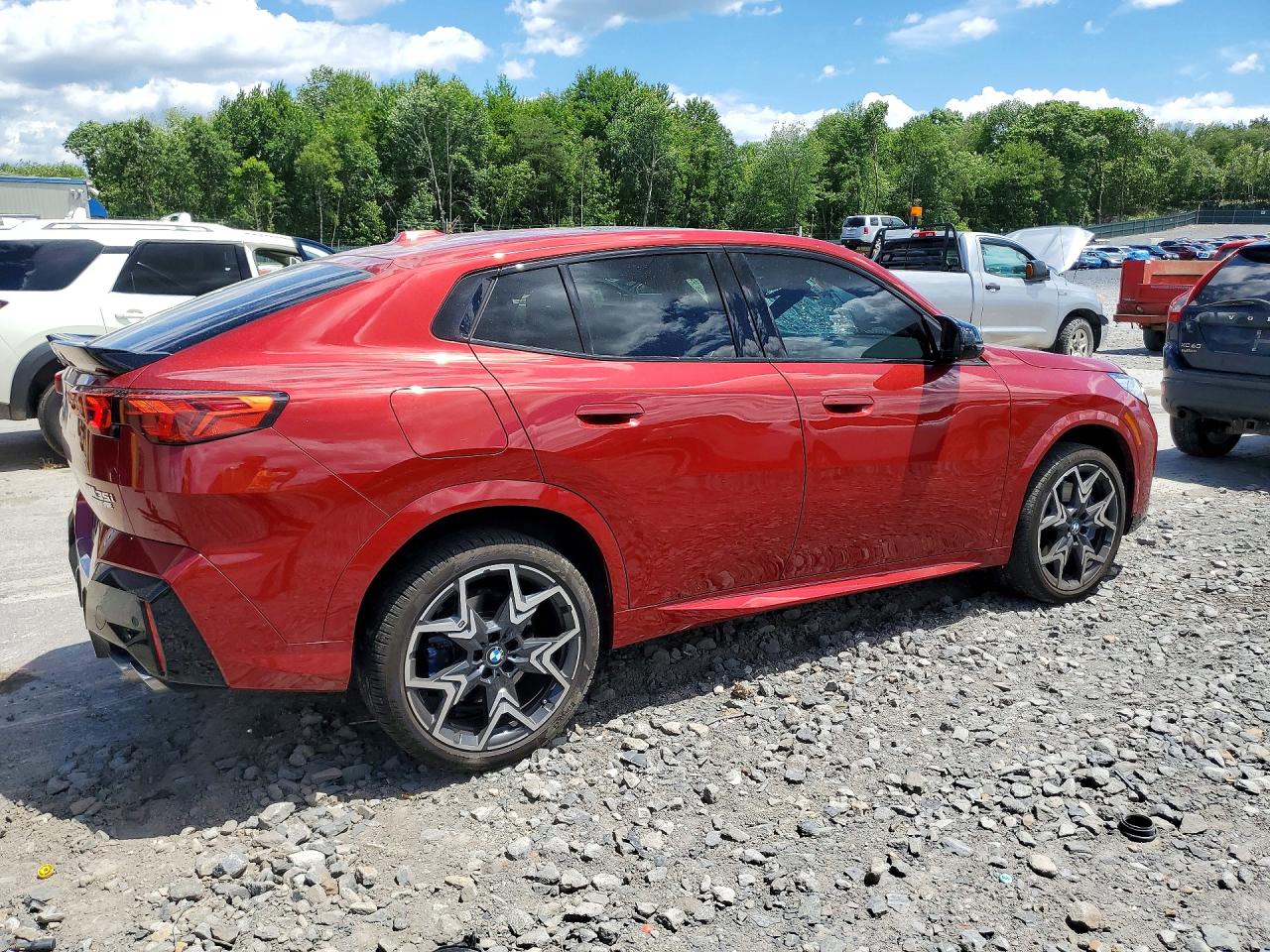 2025 BMW X2 M35i