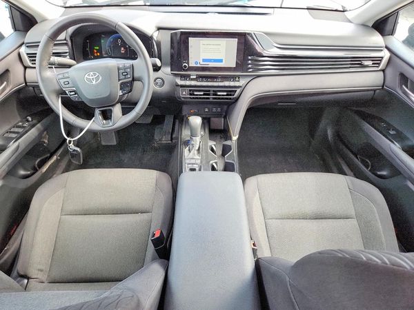 2025 TOYOTA CAMRY