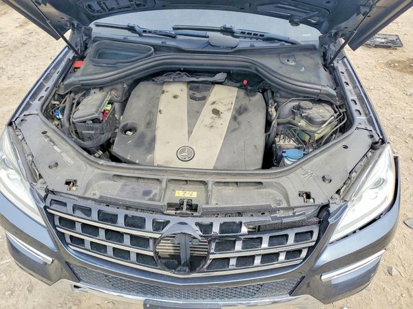 2012 MERCEDES-BENZ M-CLASS ML350 BLUETEC 4-MATIC — Engine bay