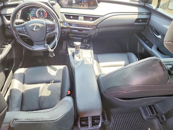 2020 LEXUS UX 250h Premium