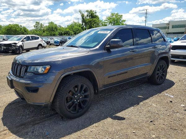 2017 JEEP GRAND CHEROKEE LAREDO 4X4
