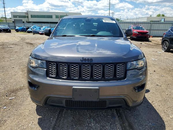2017 JEEP GRAND CHEROKEE LAREDO 4X4