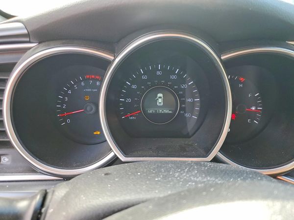 2014 KIA OPTIMA 2.4 LX STD/Conv