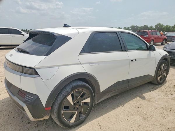 2025 HYUNDAI IONIQ 5 SE