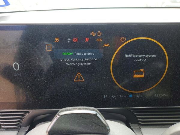 2025 HYUNDAI IONIQ 5 SE
