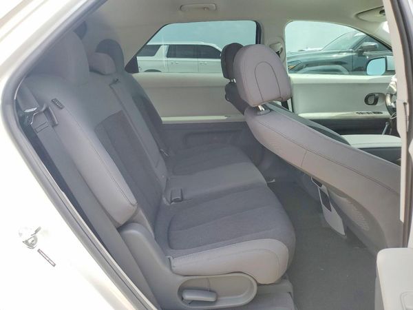 2025 HYUNDAI IONIQ 5 SE