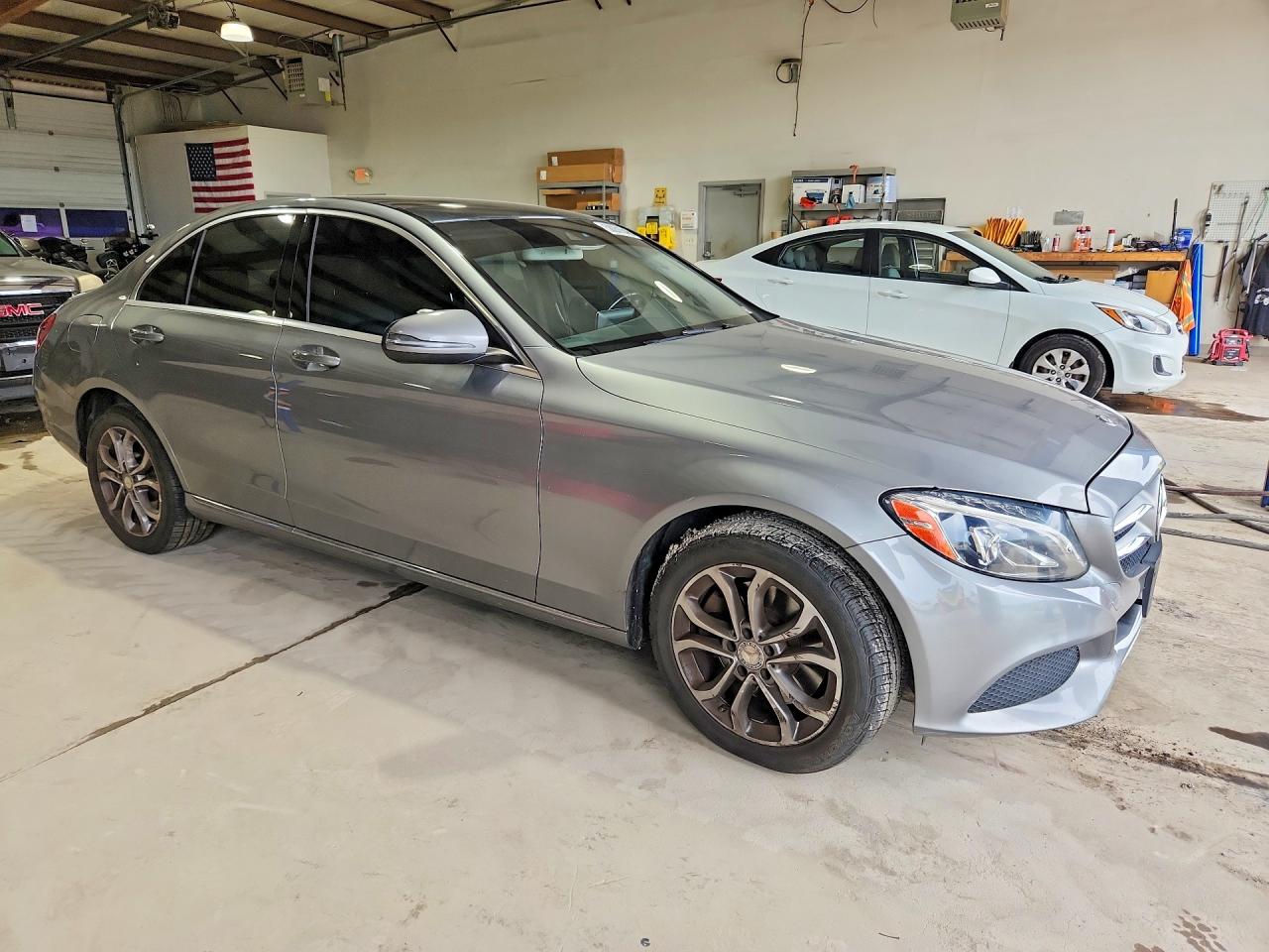 2016 MERCEDES-BENZ C C300-4M