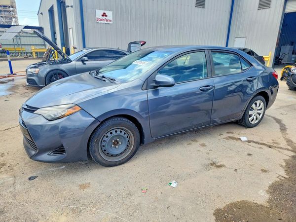 2017 TOYOTA COROLLA — Front 3/4