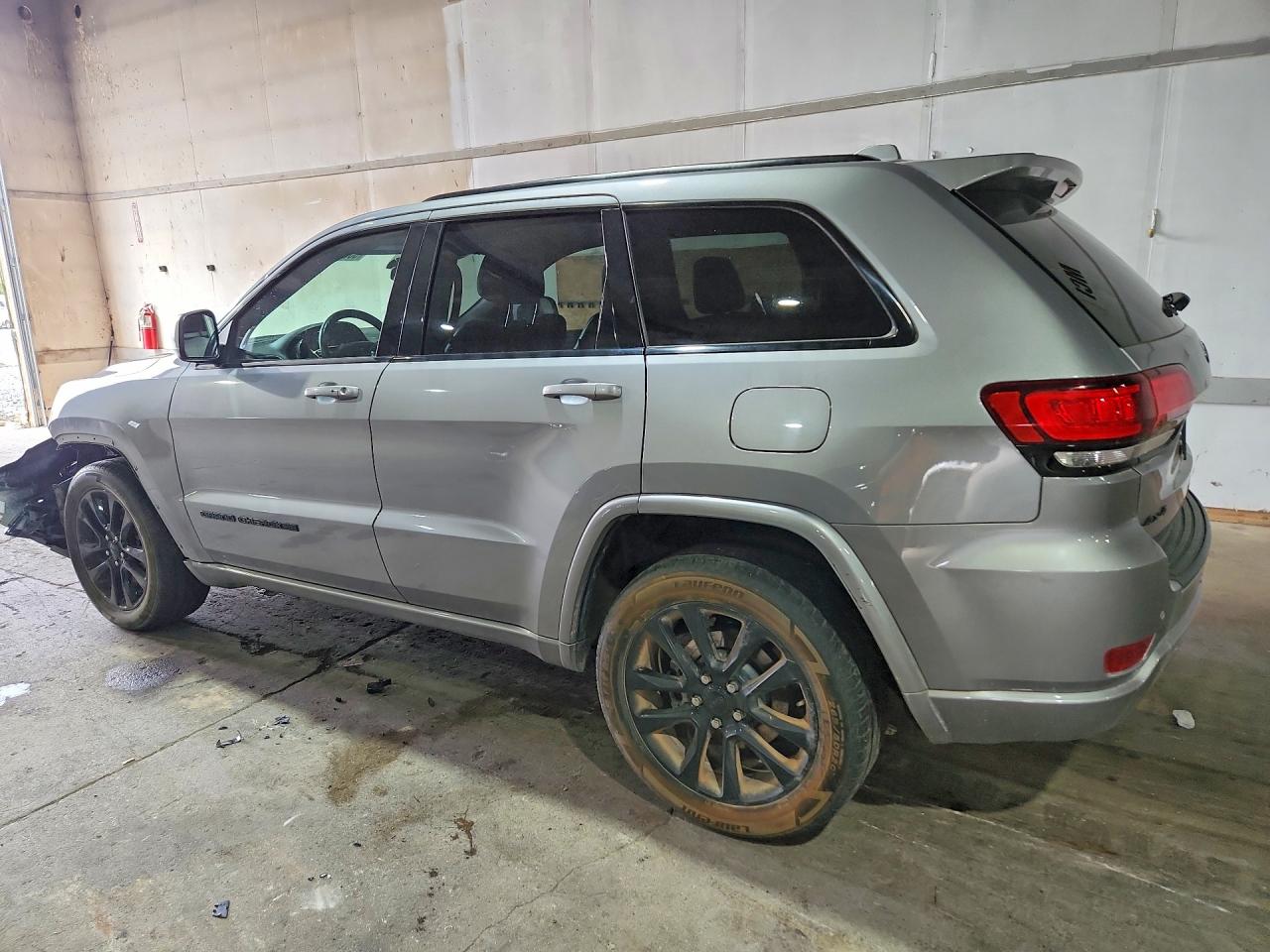 2021 JEEP GRAND CHEROKEE LAREDO 4X4