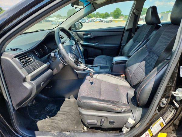 2015 TOYOTA CAMRY