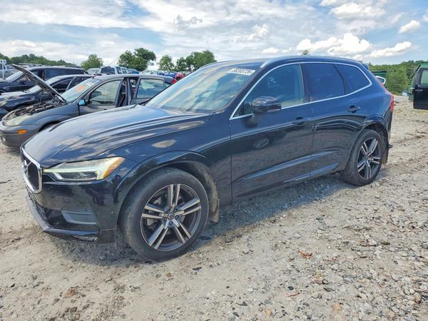 2018 VOLVO XC60 Momentum
