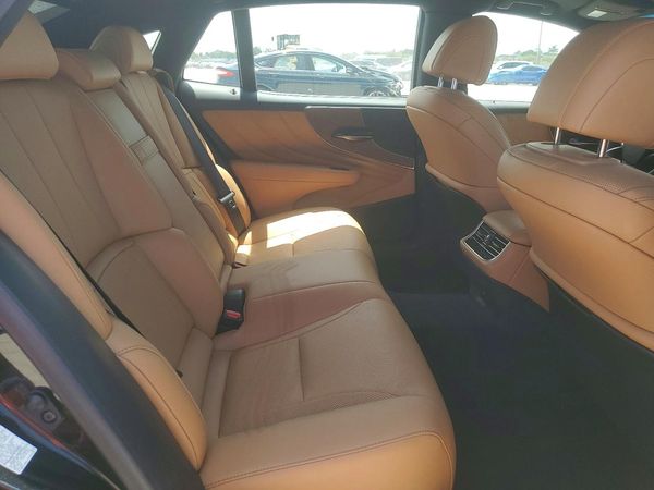 2021 LEXUS LS 500