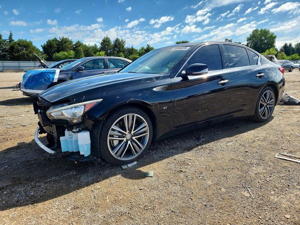2015 INFINITI Q50