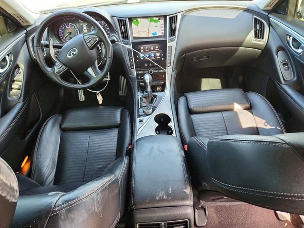 2015 INFINITI Q50