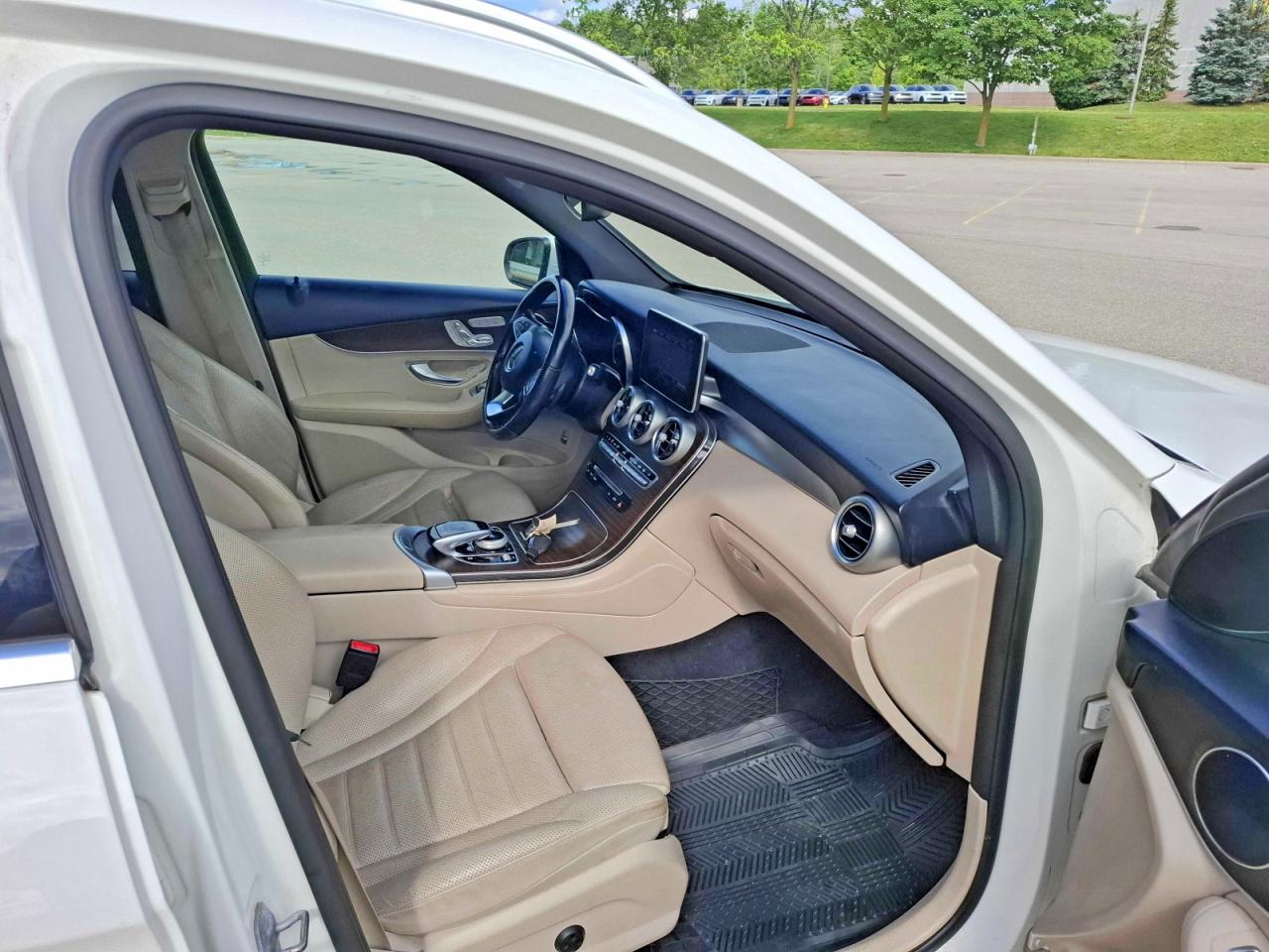 2019 MERCEDES-BENZ GLC GLC 300-4M