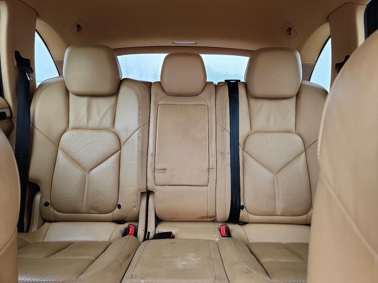 2013 PORSCHE CAYENNE