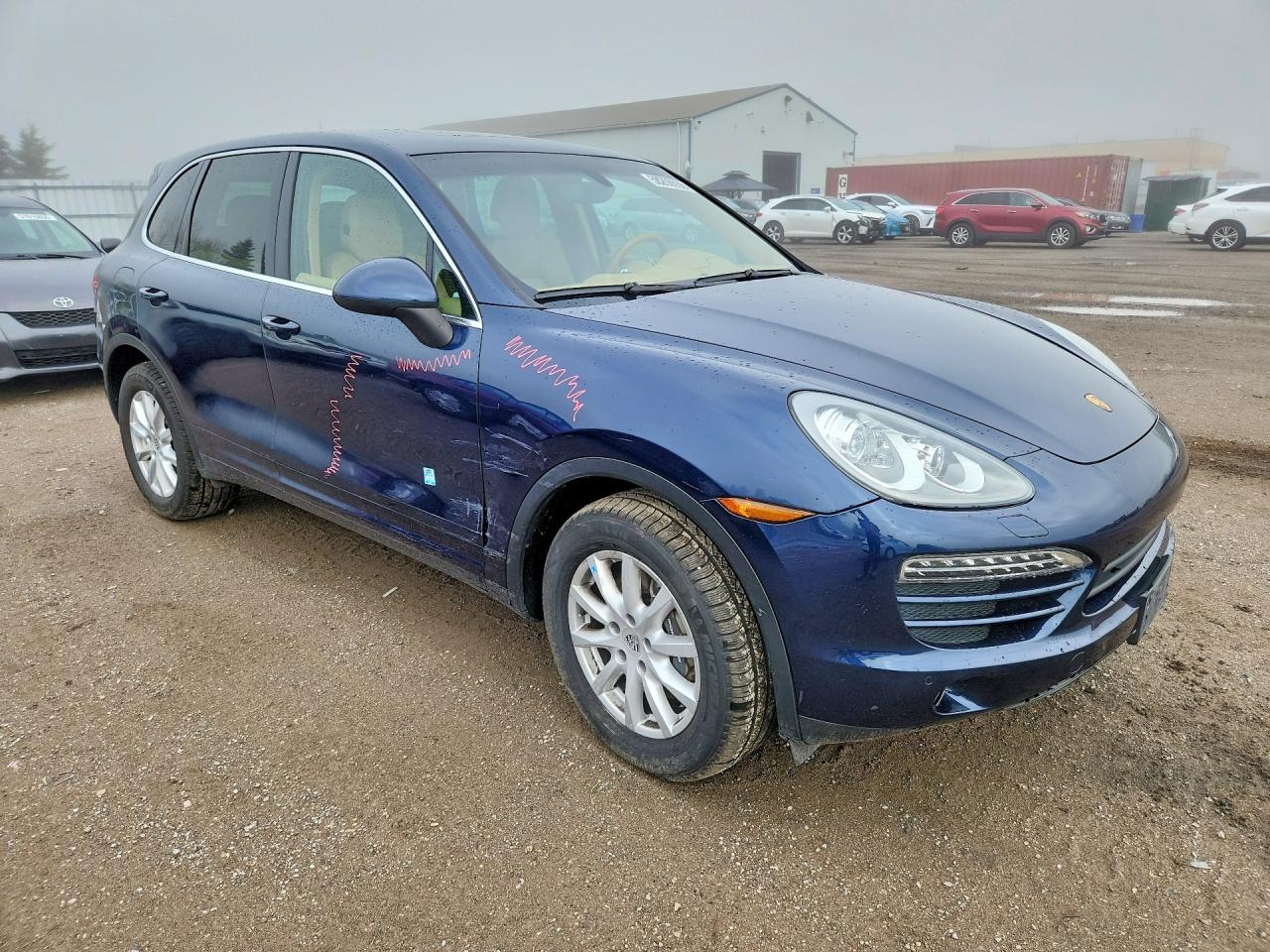 2013 PORSCHE CAYENNE