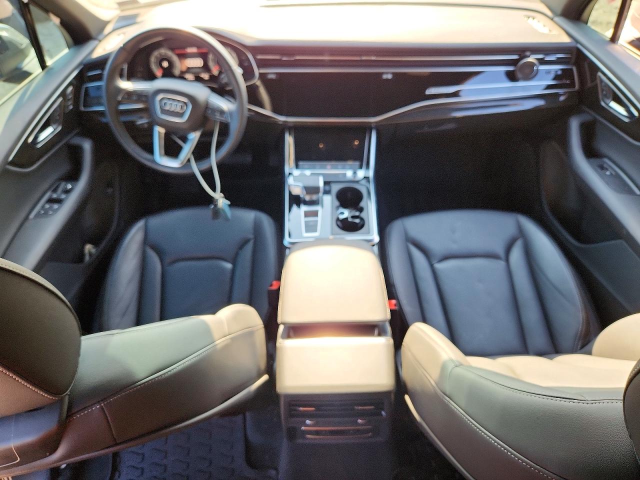 2025 AUDI Q7 quattro Premium