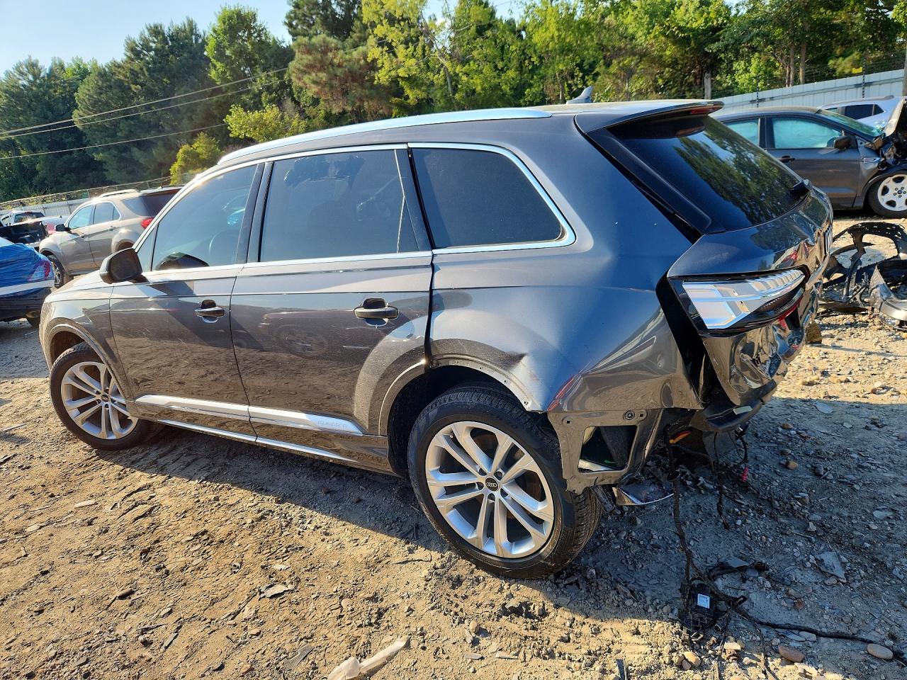 2025 AUDI Q7 quattro Premium
