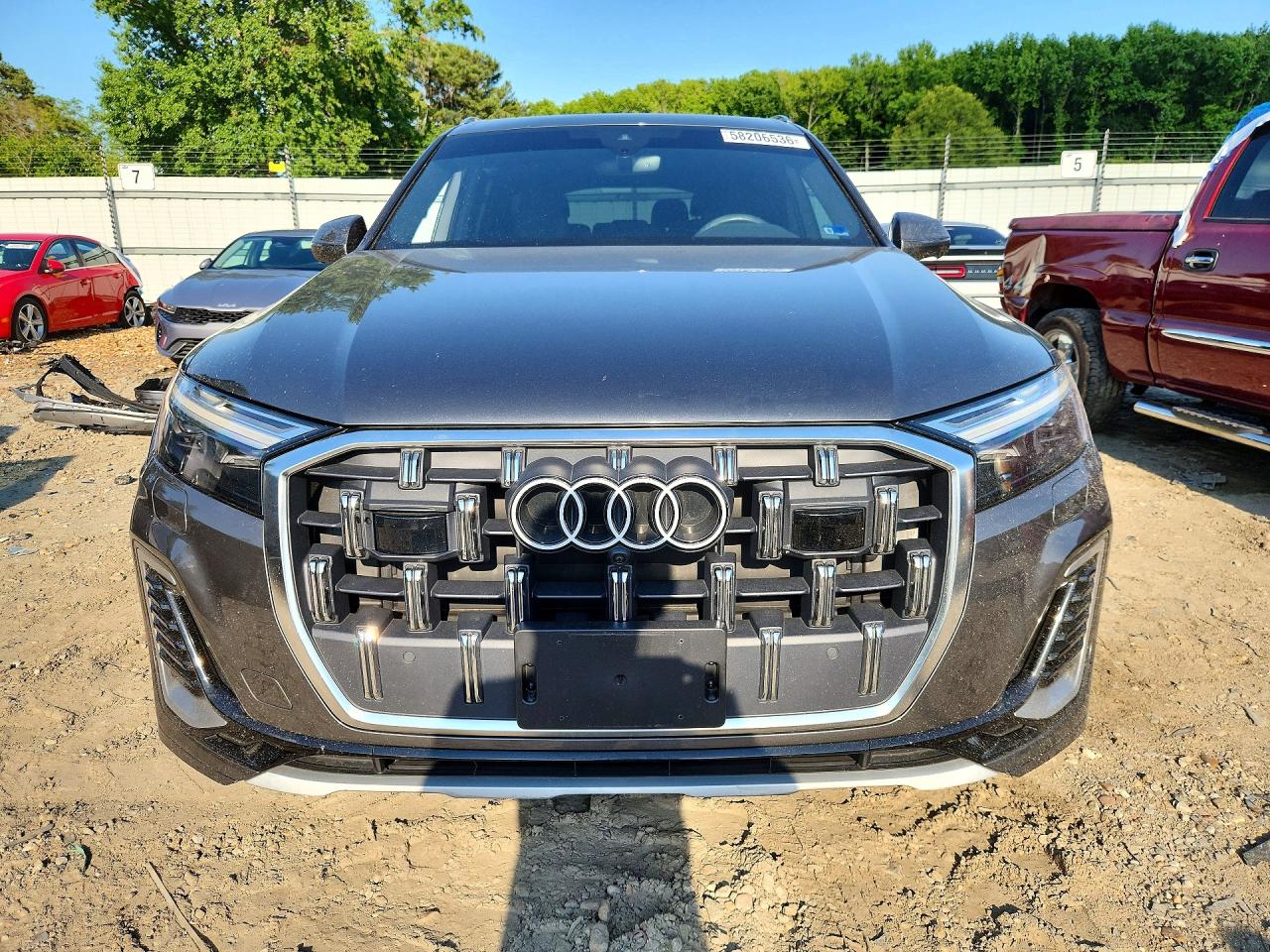 2025 AUDI Q7 quattro Premium
