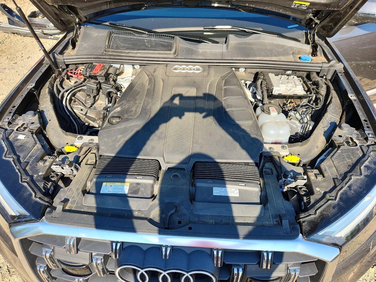 2025 AUDI Q7 quattro Premium