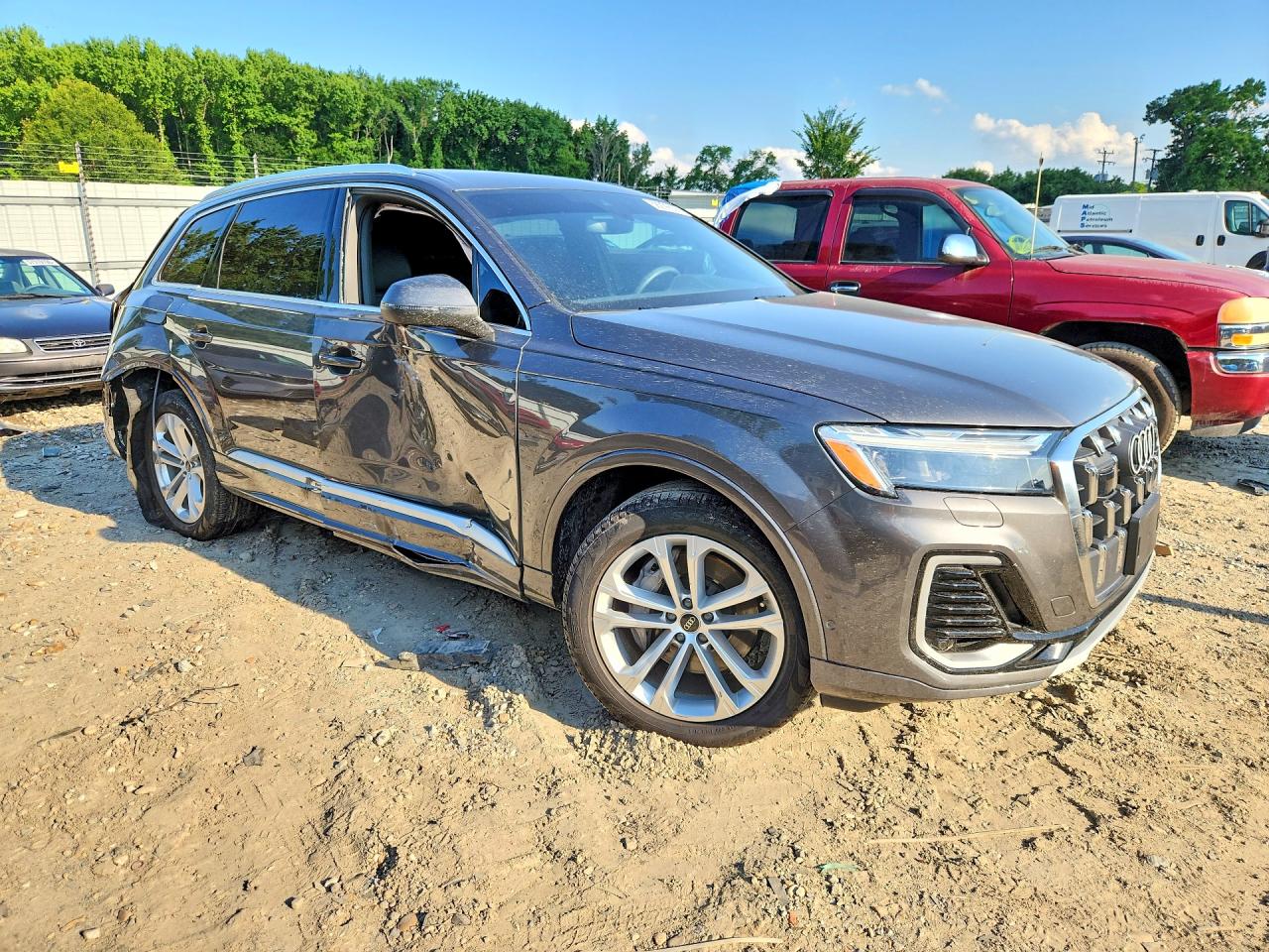 2025 AUDI Q7 quattro Premium