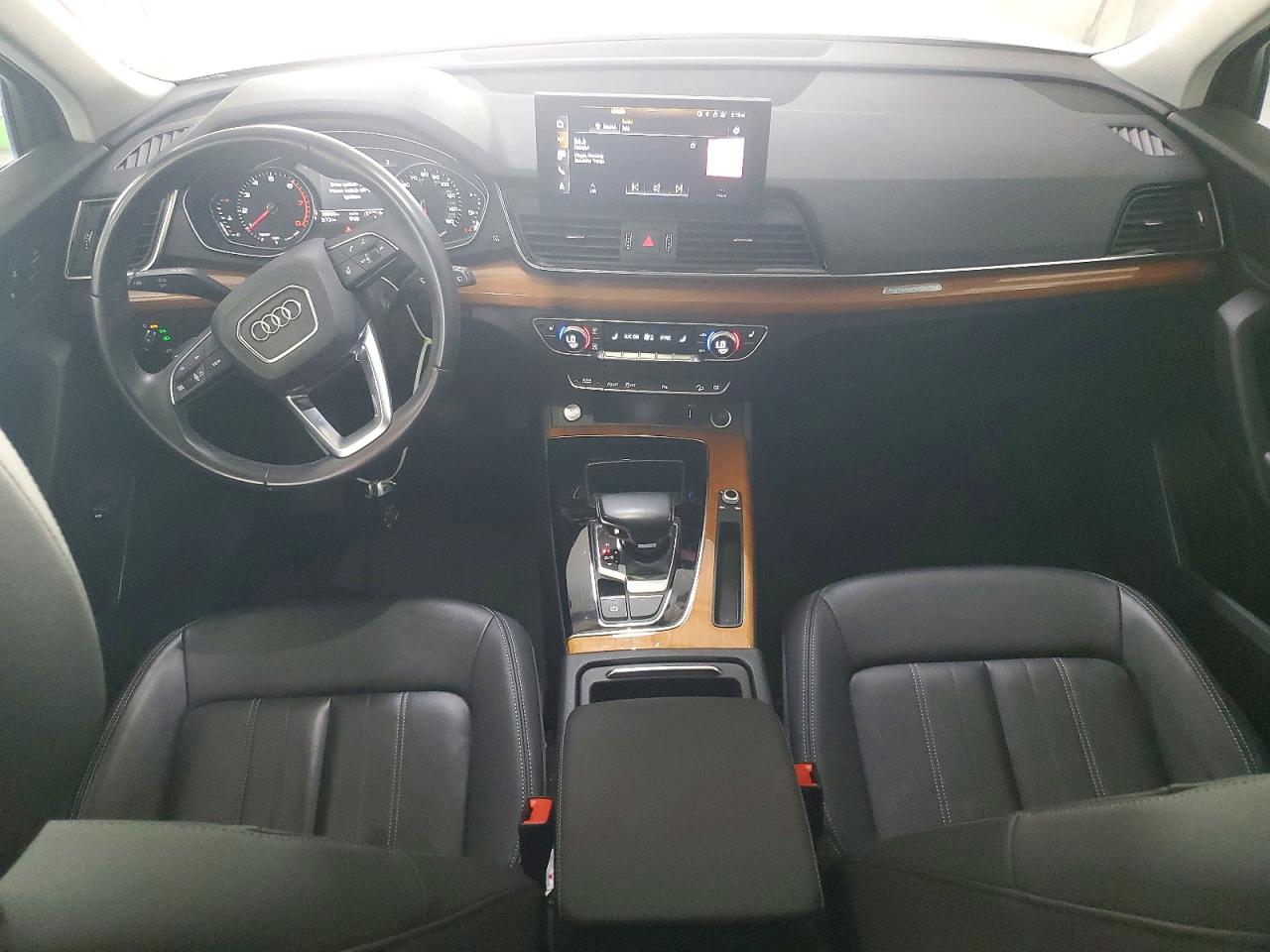 2021 AUDI Q5 quattro Premium