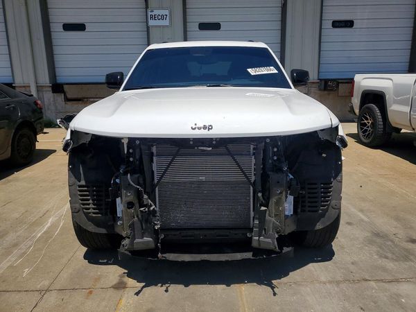 2024 JEEP GRAND CHEROKEE LAREDO 4X4