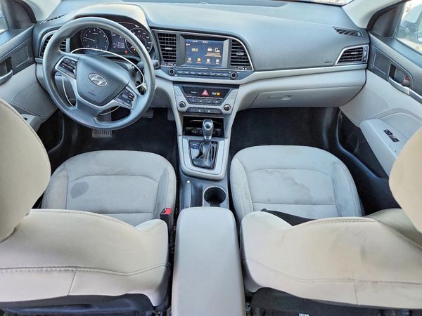 2017 HYUNDAI ELANTRA