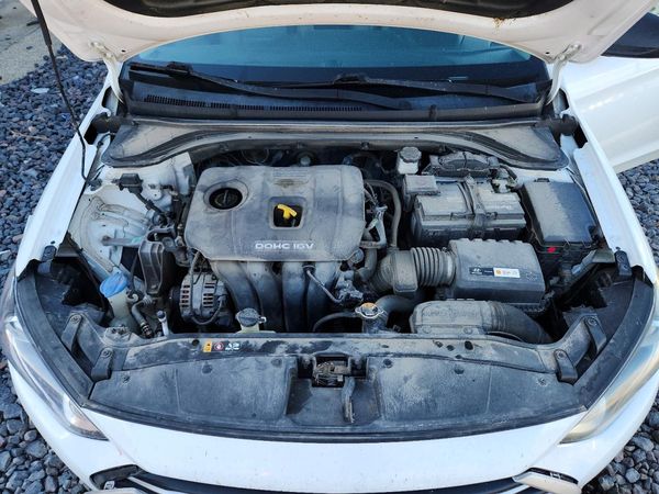 2017 HYUNDAI ELANTRA
