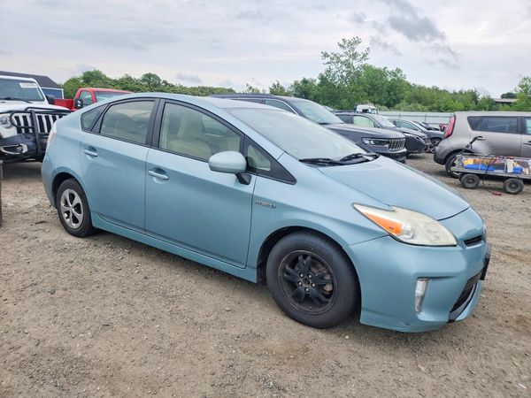 2014 TOYOTA PRIUS