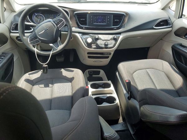 2017 CHRYSLER PACIFICA