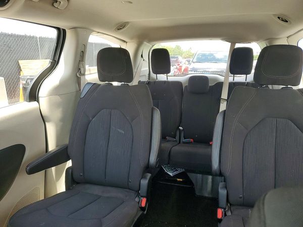 2017 CHRYSLER PACIFICA