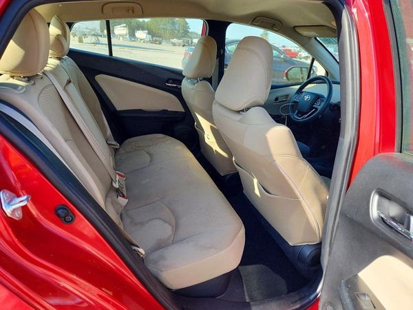 2019 TOYOTA PRIUS L/LE/XLE/LTD.