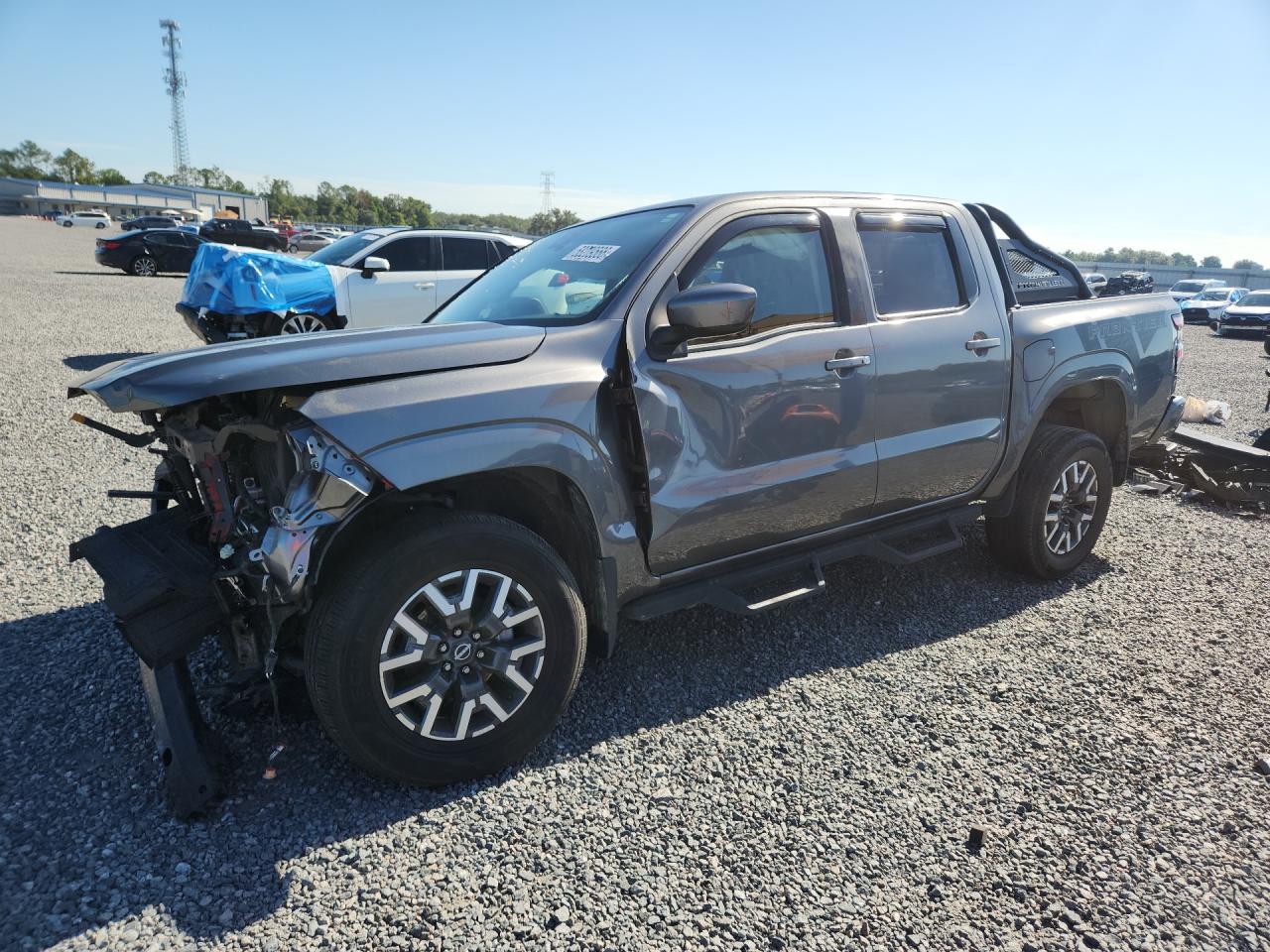2022 NISSAN FRONTIER Crew Cab