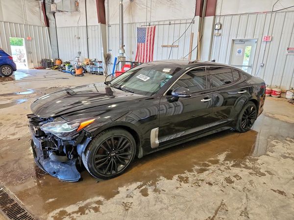 2018 KIA STINGER