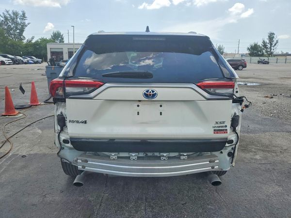 2021 TOYOTA RAV4 XSE HV