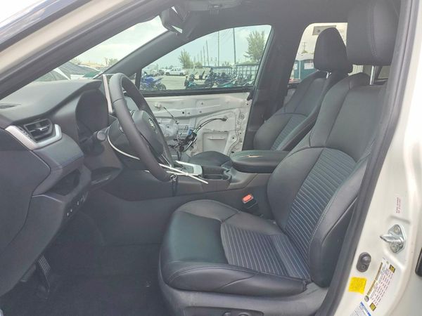 2021 TOYOTA RAV4 XSE HV