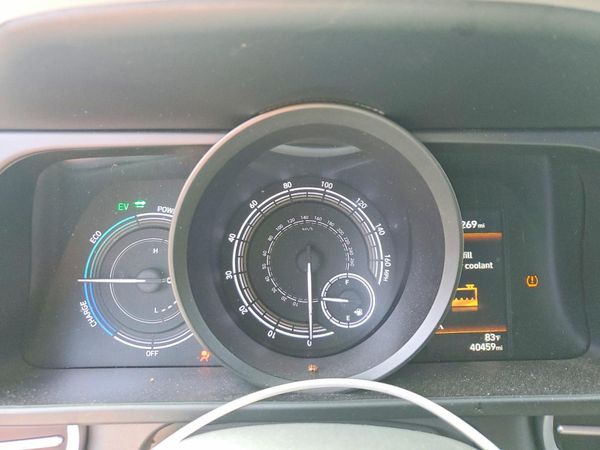 2023 HYUNDAI ELANTRA Blue