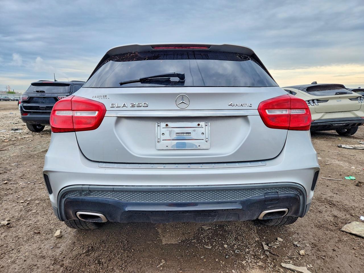 2016 MERCEDES-BENZ GLA GLA250-4M